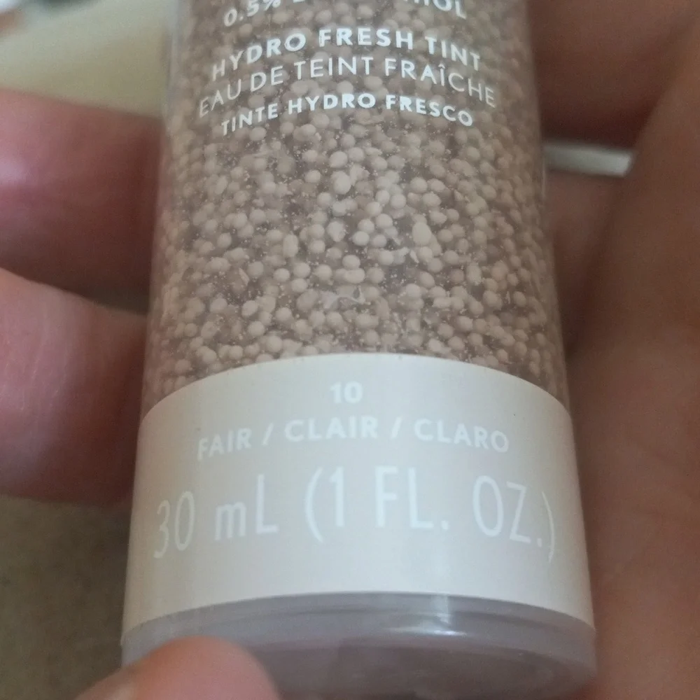 Covergirl Simply Ageless Skin Perfector Essence Foundation Sheer Tint, Radiant